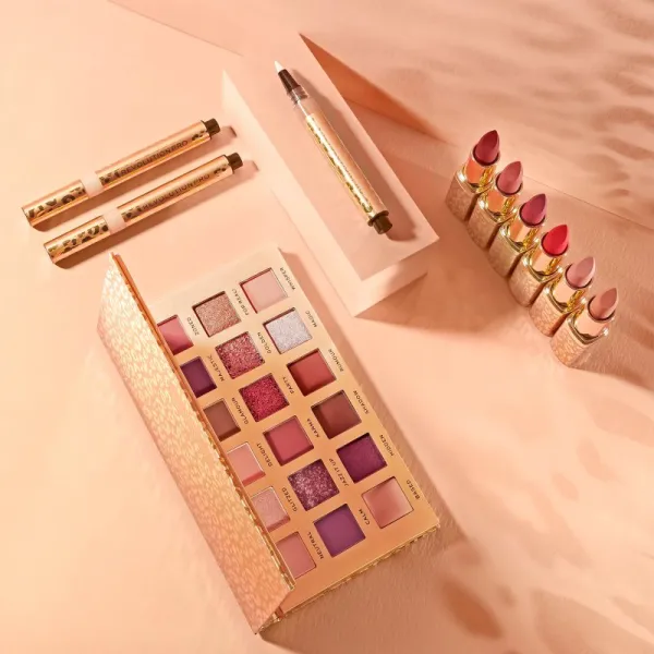 Revolution PRO New Neutral paletka očných tieňov odtieň New Neutral 18x1 g