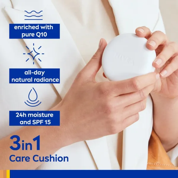 Nivea Cellular Expert Finish Ošetrujúci tónovací krém v hubke 3 v 1 03 tmavý odtieň 15 g