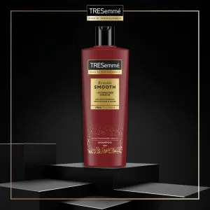 TRESemmé Keratin Smooth šampón s keratínom a marulovým olejom 400 ml