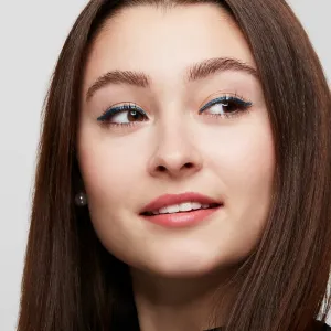 essence ceruzka na oči Long Lasting Eye Pencil - 09 Cool Down