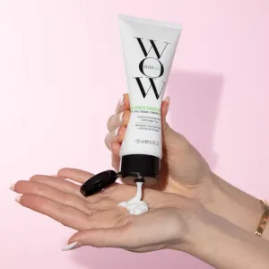 Color WOW One-Minute Transformation uhladzujúci krém pre nepoddajné a krepovité vlasy 120 ml