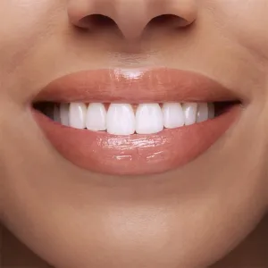 Clarins Lip Perfector Shimmer lesk na pery s hydratačným účinkom odtieň 02 Apricot Shimmer 12 ml