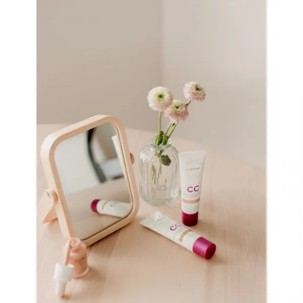 Lumene CC Color Correcting Cream CC krém pre jednotný tón pleti SPF 20 odtieň 2 Medium (Cool) 30 ml