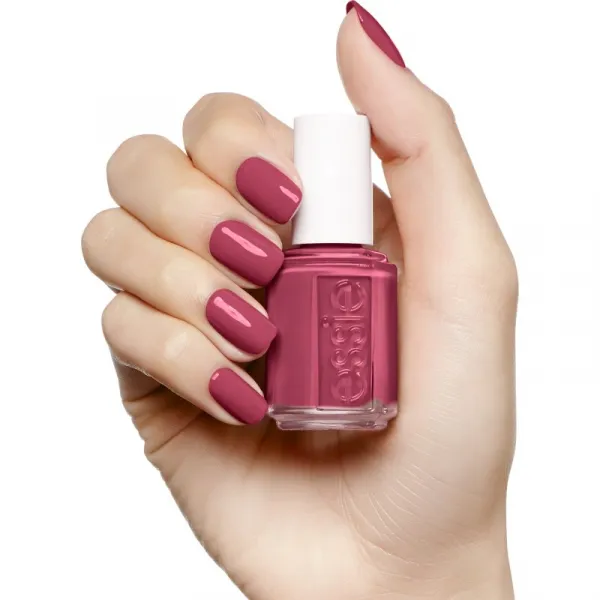 essie nails lak na nechty odtieň 24 In Stitches 13,5 ml