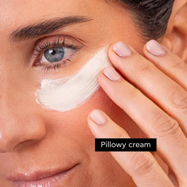 Apivita Express Beauty Line Smoothing Eye Mask Grape očná maska s vyhladzujúcim efektom 2 x 2 ml