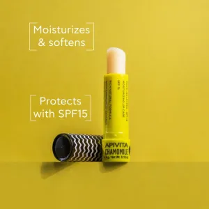 Apivita Lip Care Chamomile SPF15 hydratačný balzam na pery SPF 15 4.4 g