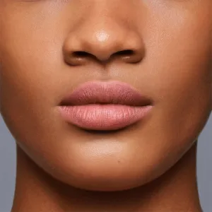 Shiseido LipLiner InkDuo rúž a kontúrovacia ceruzka na pery s balzamom odtieň 02 Beige 1.1 g
