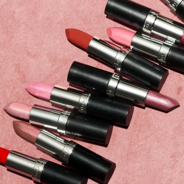 Rimmel Lasting Finish dlhotrvajúci rúž odtieň 086 Sugar Plum 4 g