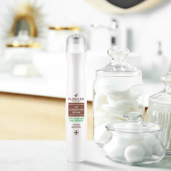 FlosLek Pharma Eye Care rozjasňujúce očné sérum proti opuchom a tmavým kruhom 15 ml