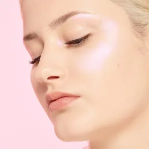L’Oréal Paris Wake Up & Glow Light From Paradise rozjasňovač 9 g