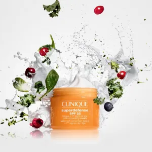 Clinique Superdefense™ SPF 25 Fatigue + 1st Signs Of Age Multi-Correcting Cream krém proti prvým známkam starnutia pre suchú a zmiešanú pleť SPF 25 30