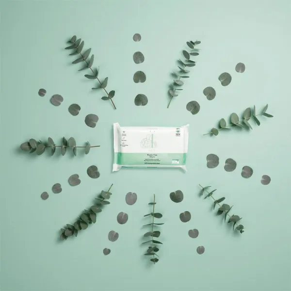 NAIF PLASTIC FREE WIPES Vlhčené obrúsky pre deti a bábätká