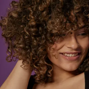 Bumble and bumble Bb. Curl 3-in-1 Conditioner hydratačný kondicionér pre vlnité a kučeravé vlasy 200 ml