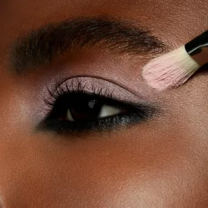 MAC Cosmetics Powder Kiss Soft Matte Eye Shadow očné tiene odtieň Felt Cute 1.5 g