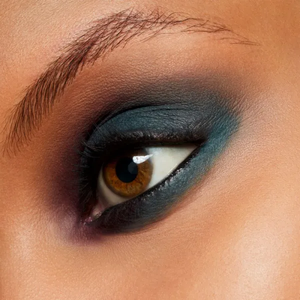 MAC Cosmetics Powder Kiss Soft Matte Eye Shadow očné tiene odtieň Good Jeans 1.5 g