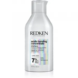 Redken Acidic Bonding Concentrate posilňujúci šampón na slabé vlasy 300 ml