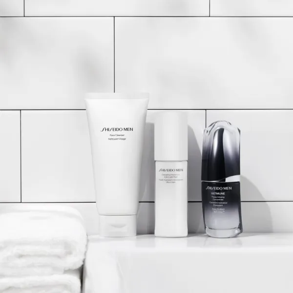 Shiseido Men Energizing Moisturizing Extra Light Fluid fluid s regeneračným účinkom pre mužov 100 ml