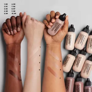 MAC Cosmetics Studio Radiance Face and Body Radiant Sheer Foundation ľahký make-up na tvár a telo odtieň N2 50 ml