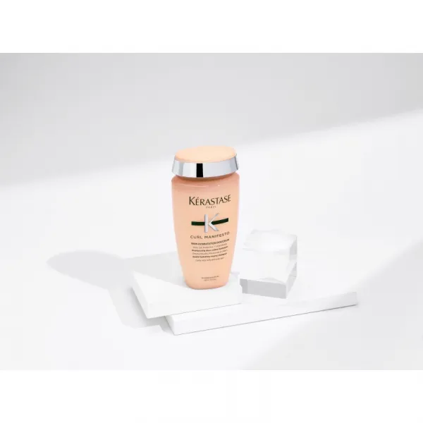Kérastase Curl Manifesto Bain Hydratation Douceur vyživujúci šampón pre vlnité a kučeravé vlasy 250 ml
