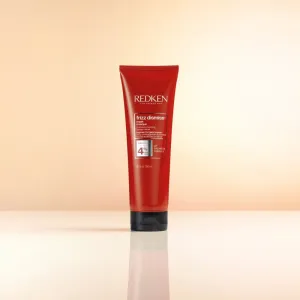 Redken NYC maska na vlasy - Frizz Dismiss Mask