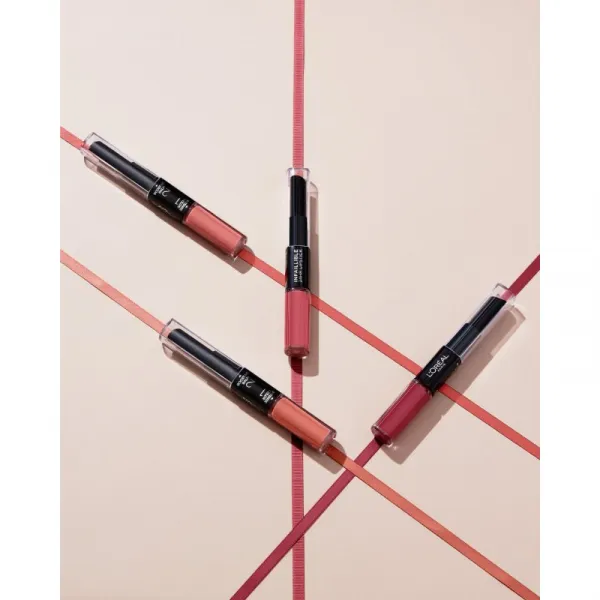 L’Oréal Paris Infallible 24H dlhotrvajúci rúž a lesk na pery 2 v 1 odtieň 502 Red To Stay 5,7 g