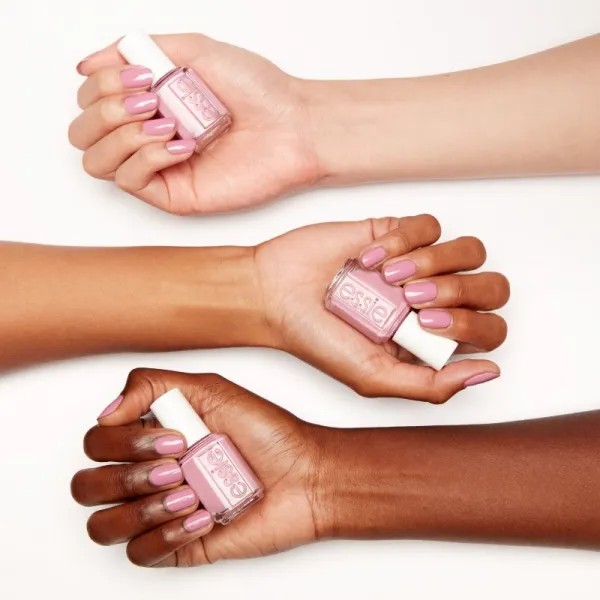 essie nails lak na nechty odtieň 718 suits you swell 13,5 ml