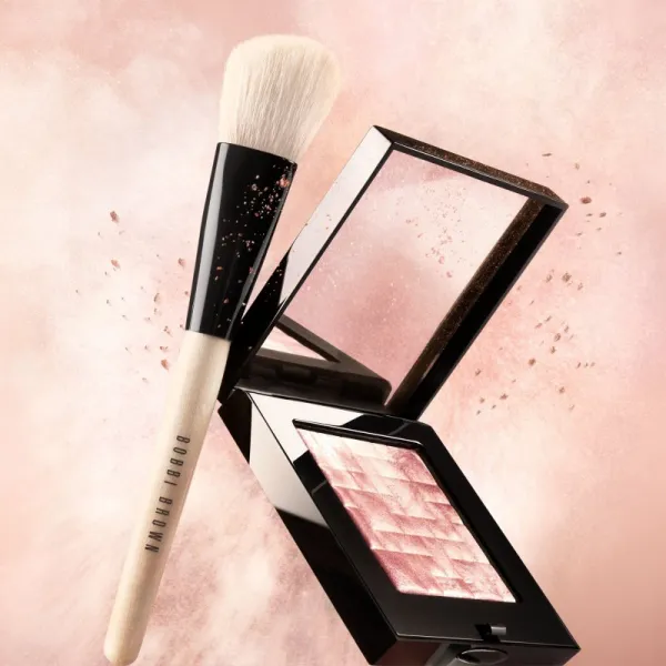 Bobbi Brown Highlighting Powder rozjasňovač odtieň Pink Glow 8 g