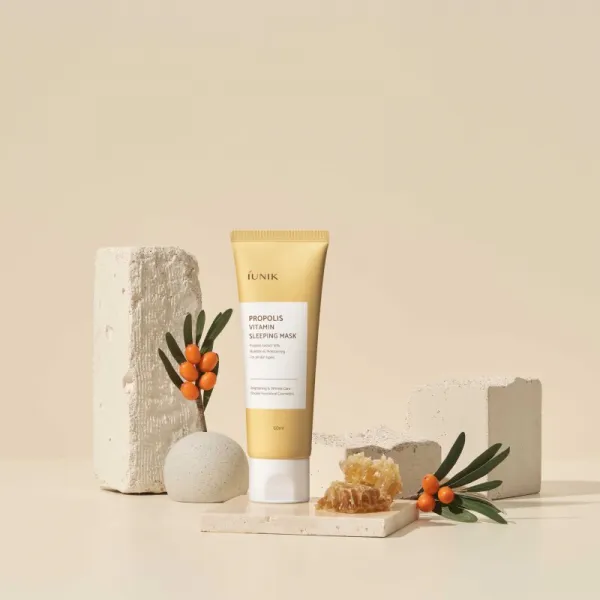 iUnik Propolis Vitamin nočná maska pre obnovu pleti s multivitamínovým komplexom 60 ml