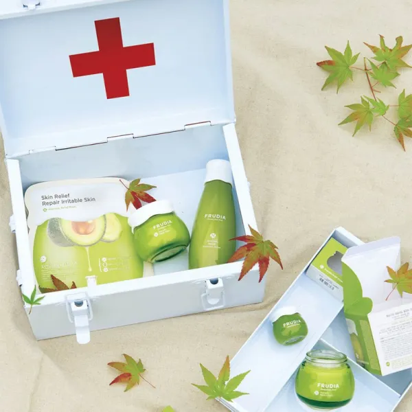 Frudia Avocado regeneračný a upokojujúci krém pre citlivú pleť 10 ml