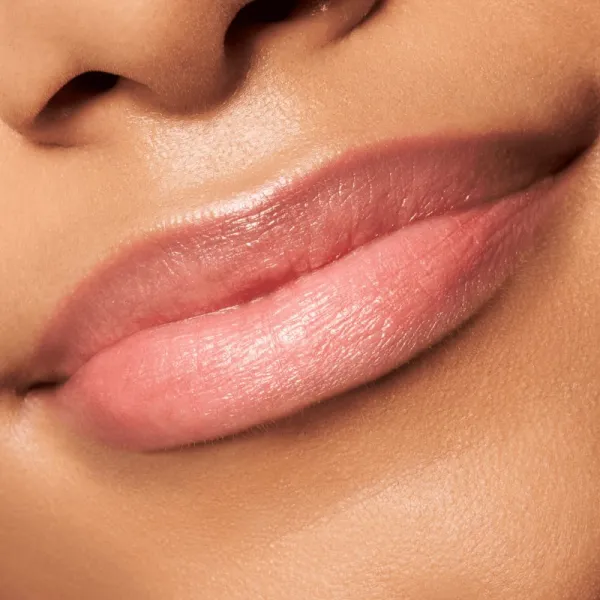 Essence Soft & Precise ceruzka na pery odtieň 202 0,78 g