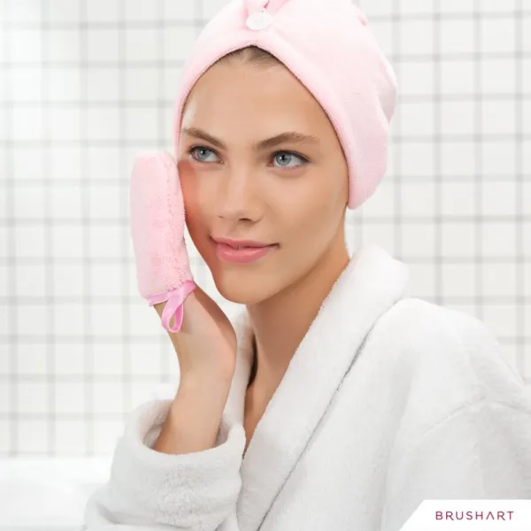 BrushArt Home Salon Make-up remover gloves odličovacia rukavica PINK, CREAM 2 ks