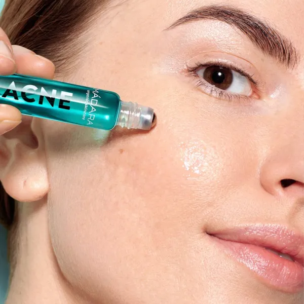 Mádara ACNE lokálna starostlivosť proti akné roll-on 8 ml