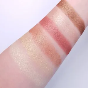 Revolution Relove Super Highlight rozjasňovač odtieň Blushed 6 g