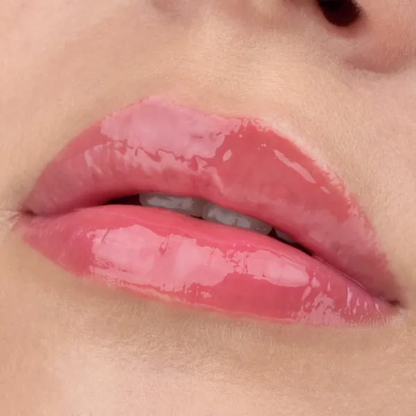 essence WHAT THE FAKE! lesk na pery so zväčšujúcim efektom 4,2 ml
