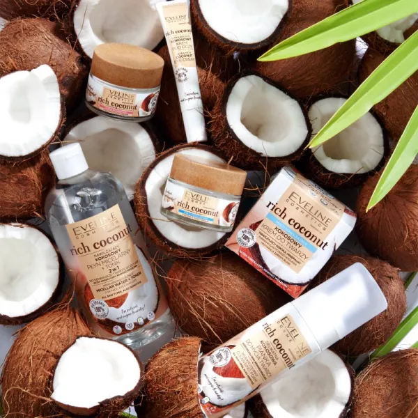 Eveline Cosmetics Rich Coconut jemná čistiaca pena s probiotikami 150 ml