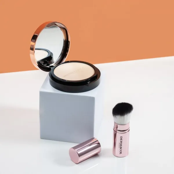 Dermacol 24h Control kompaktný púder a make-up v jednom odtieň 02 9 g
