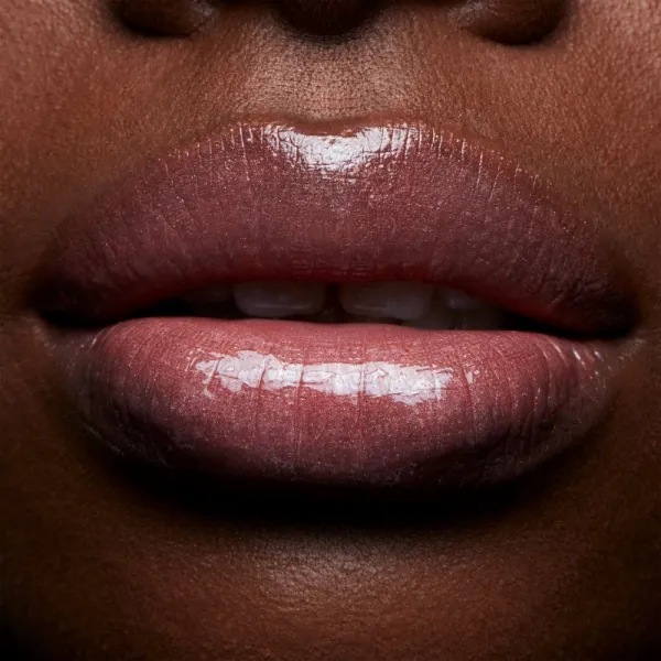 MAC Cosmetics Lipglass lesk na pery odtieň All Things Magical 3,1 ml