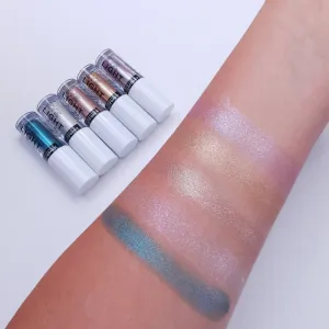 Revolution Relove Eye Light metalické očné tiene odtieň Bling 1,9 ml