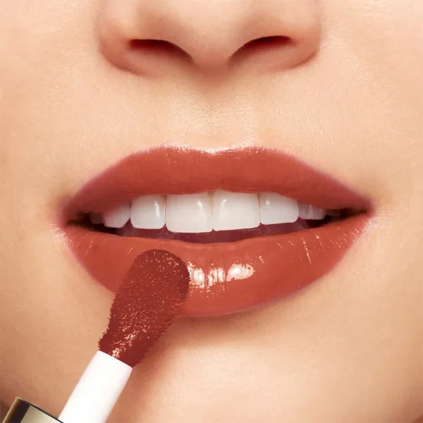 Clarins Lip Comfort Oil olej na pery s hydratačným účinkom odtieň 09 chocolate 7 ml