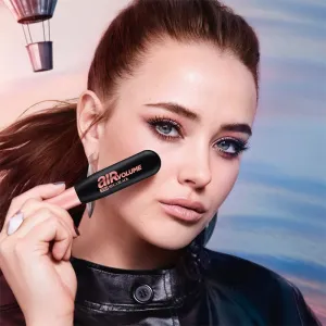 L’Oréal Paris Air Volume Mega Mascara dlhotrvajúca riasenka pre objem extra čierna odtieň Extra Black 9,4 ml