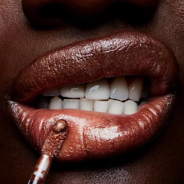 MAC Cosmetics Lipglass lesk na pery odtieň Oh Baby 3,1 ml