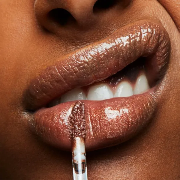 MAC Cosmetics Lipglass lesk na pery odtieň Oh Baby 3,1 ml