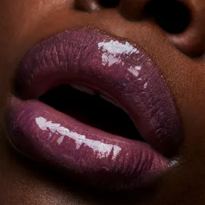MAC Cosmetics Lipglass lesk na pery odtieň Love Child 3,1 ml