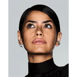 MAC Cosmetics MACStack Mascara Superstack Micro Brush objemová a predlžujúca riasenka odtieň black stack 12 ml