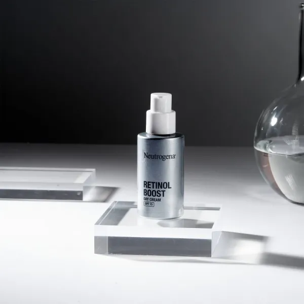 Neutrogena Retinol Boost denný anti-age krém s SPF 15 50 ml