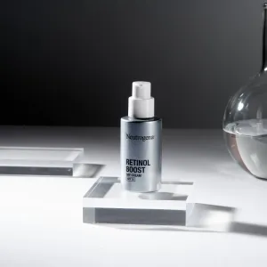 Neutrogena Retinol Boost denný anti-age krém s SPF 15 50 ml