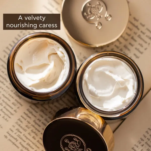 Apivita Queen Bee Cream Rich regeneračný krém proti starnutiu a na spevnenie pleti 50 ml