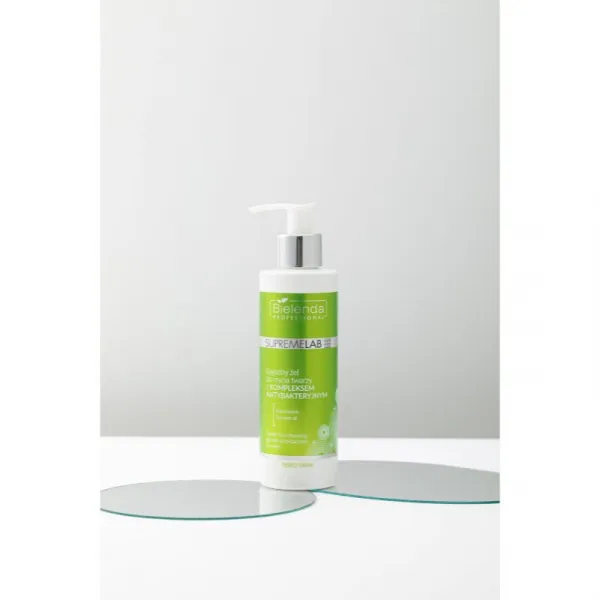 Bielenda Professional Supremelab Sebio Derm jemný čistiaci gél Antibacterial Complex 190 g