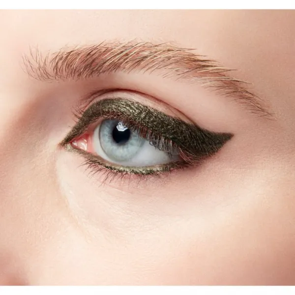 MAC Cosmetics Colour Excess Gel Pencil vodeodolná gélová ceruzka na oči odtieň Serial Monogamist 0,35 g