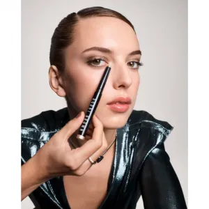 Bobbi Brown Long-Wear Cream Shadow Stick dlhotrvajúce očné tiene v ceruzke odtieň Moonstone 1,6 g